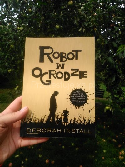 Robot w ogrodzie Deborah Install